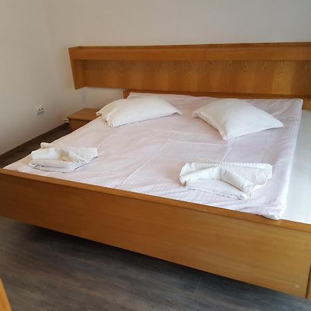 Rent Holding Apartments Iasi Exterior photo