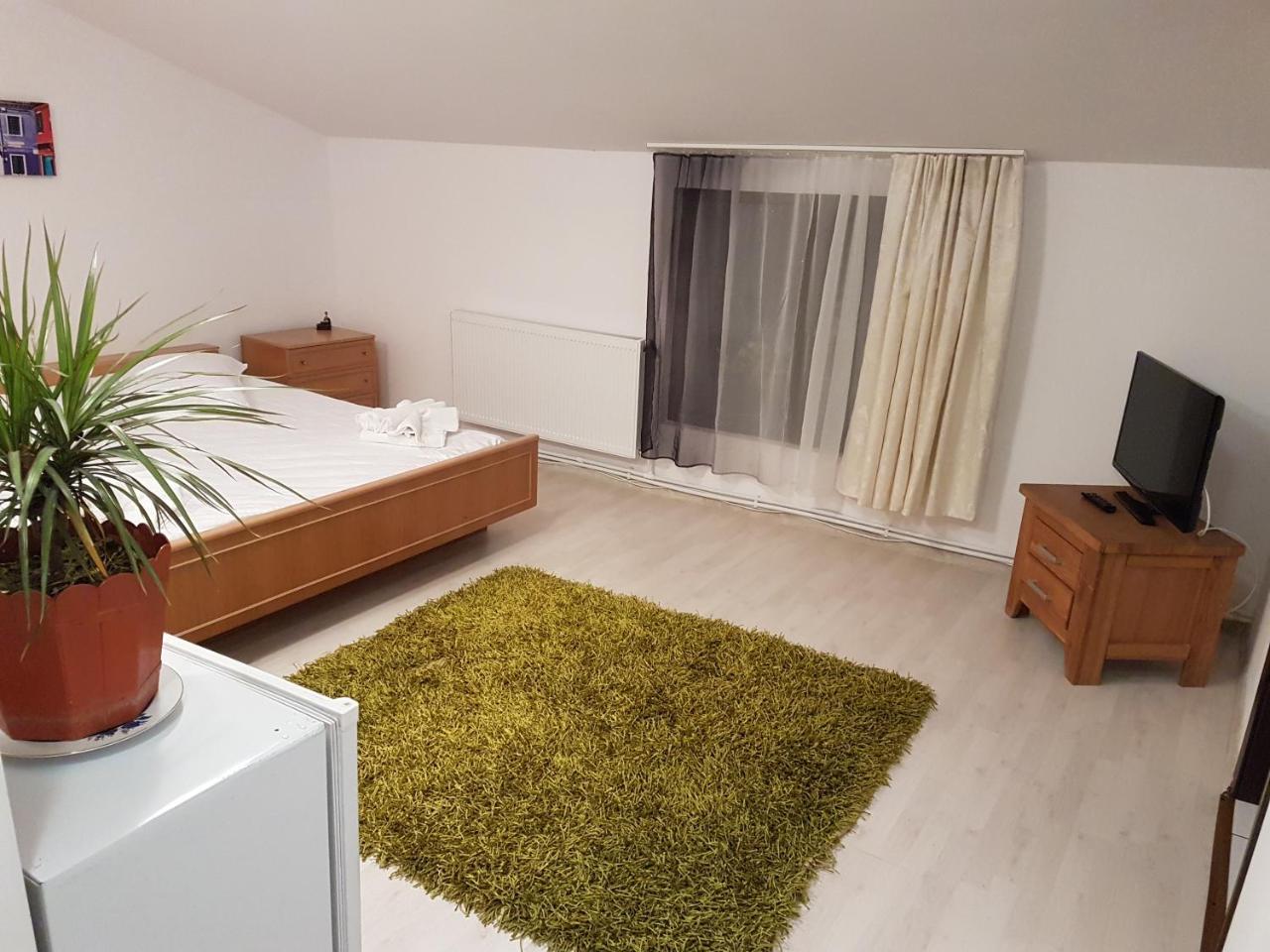 Rent Holding Apartments Iasi Exterior photo