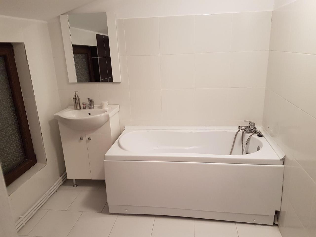 Rent Holding Apartments Iasi Exterior photo