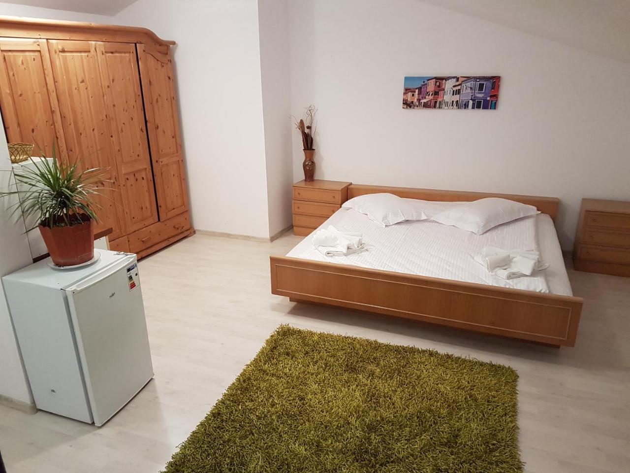 Rent Holding Apartments Iasi Exterior photo