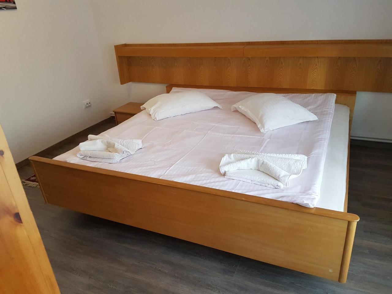 Rent Holding Apartments Iasi Exterior photo